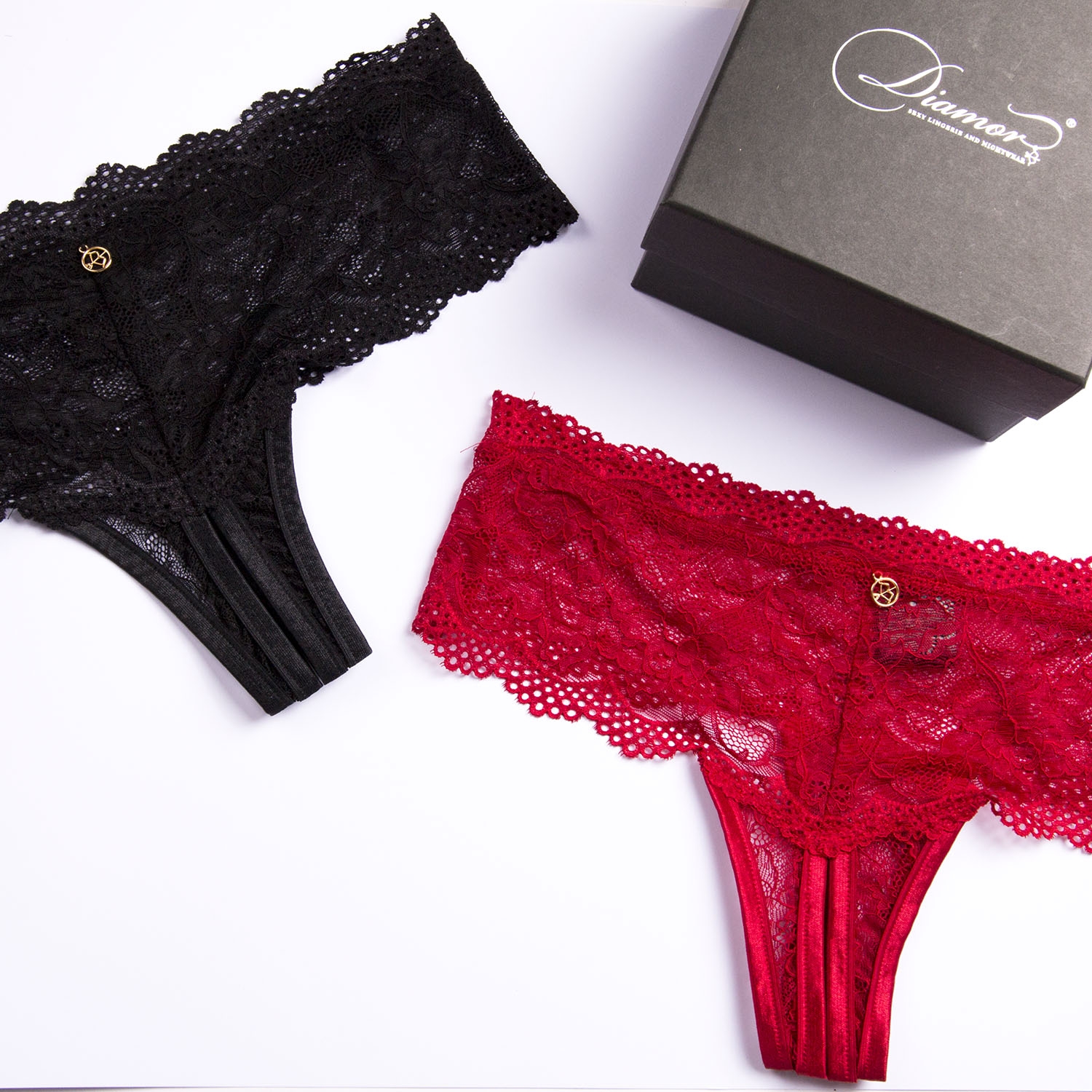 Escora String Panty Ouvert Geschenkset in Rot/Schwarz