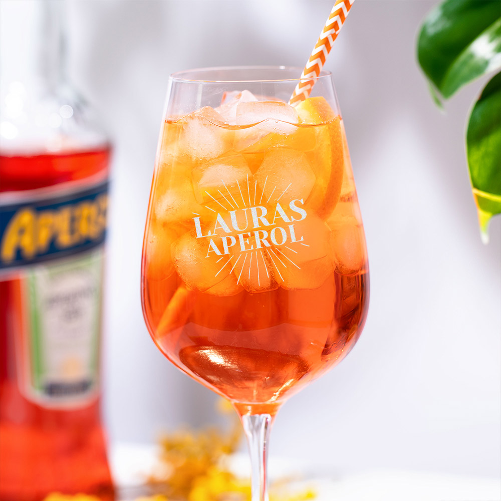 Personalisierbares Aperol Spritz Glas mit Name, Valentinstag Geschenk, Geburtstagsgeschenk, Geschenke für Frauen, Geschenke für Freundin, Geschenk für Schwester, Geschenk für Mama, Witzige Geschenke, Kleine Geschenke, Geschenk, Geschenkidee