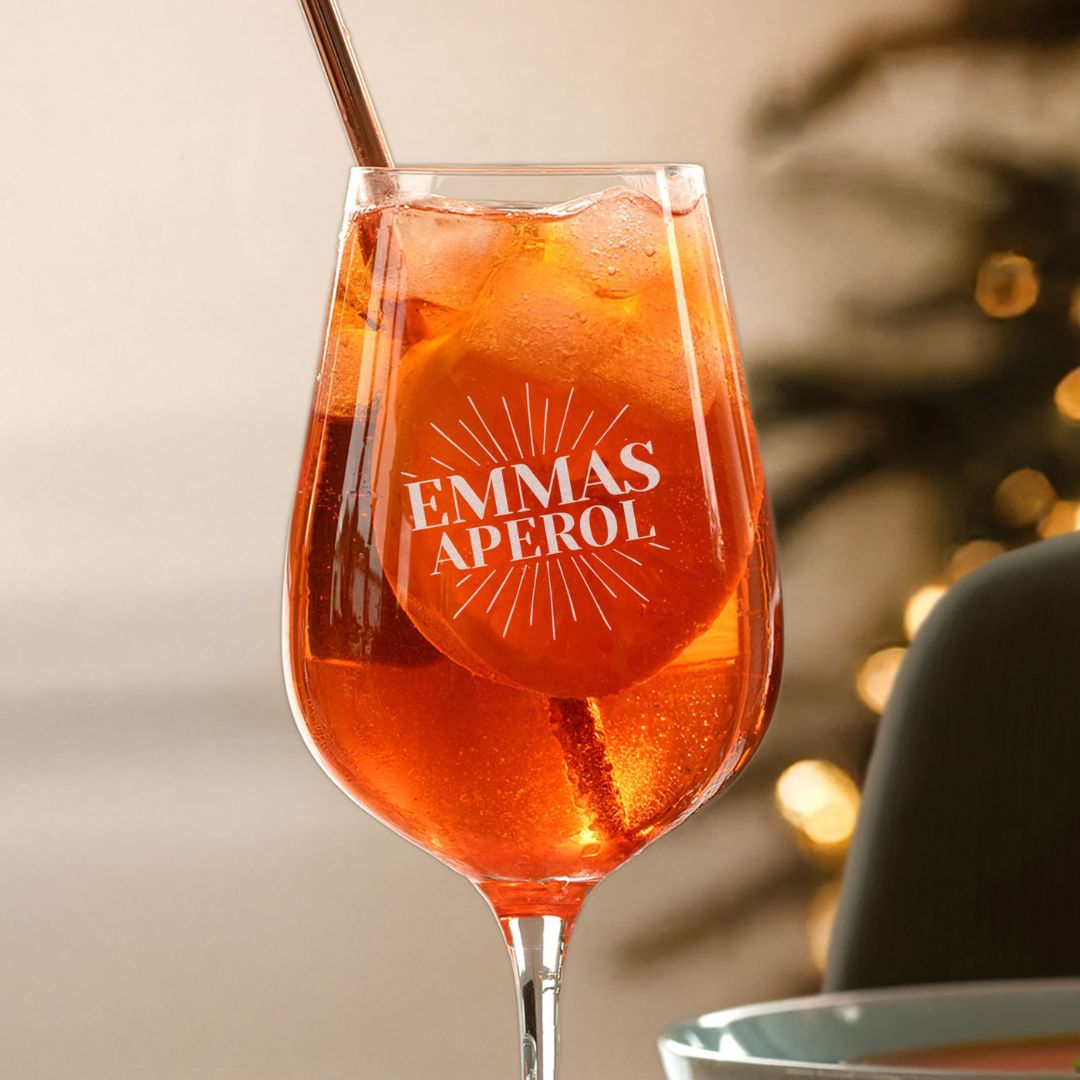 Personalisierbares Aperol Spritz Glas mit Name, Weihnachtsgeschenk, Geburtstagsgeschenk, Geschenke für Frauen, Geschenke für Freundin, Geschenk für Schwester, Geschenk für Mama, Witzige Geschenke, Kleine Geschenke, Geschenk, Geschenkidee