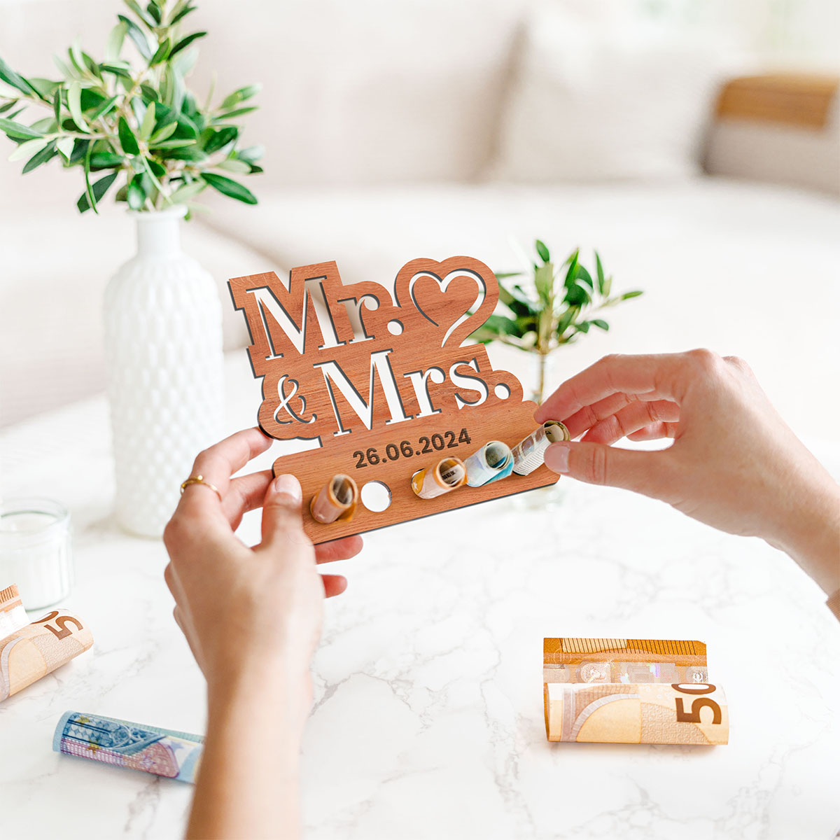 Personalisierbarers Geldgeschenk aus Holz Mr & Mrs, Geburtstagsgeschenk, Romantische Geschenke, Hochzeitsgeschenk, Kleine Geschenke, Geschenk, Geschenkidee