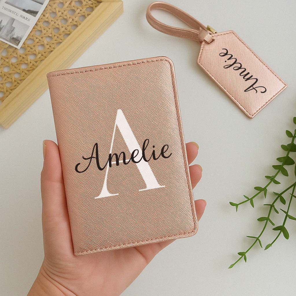 Personalisierbare Reisepasshülle und Koffertag mit Monogramm, Weihnachtsgeschenk, Geschenke für Frauen, Geschenke für Freundin, Geschenk für Schwester, Geschenk für Mama, Romantische Geschenke, Hochzeitsgeschenk, Kleine Geschenke, Geschenk, Geschenkidee