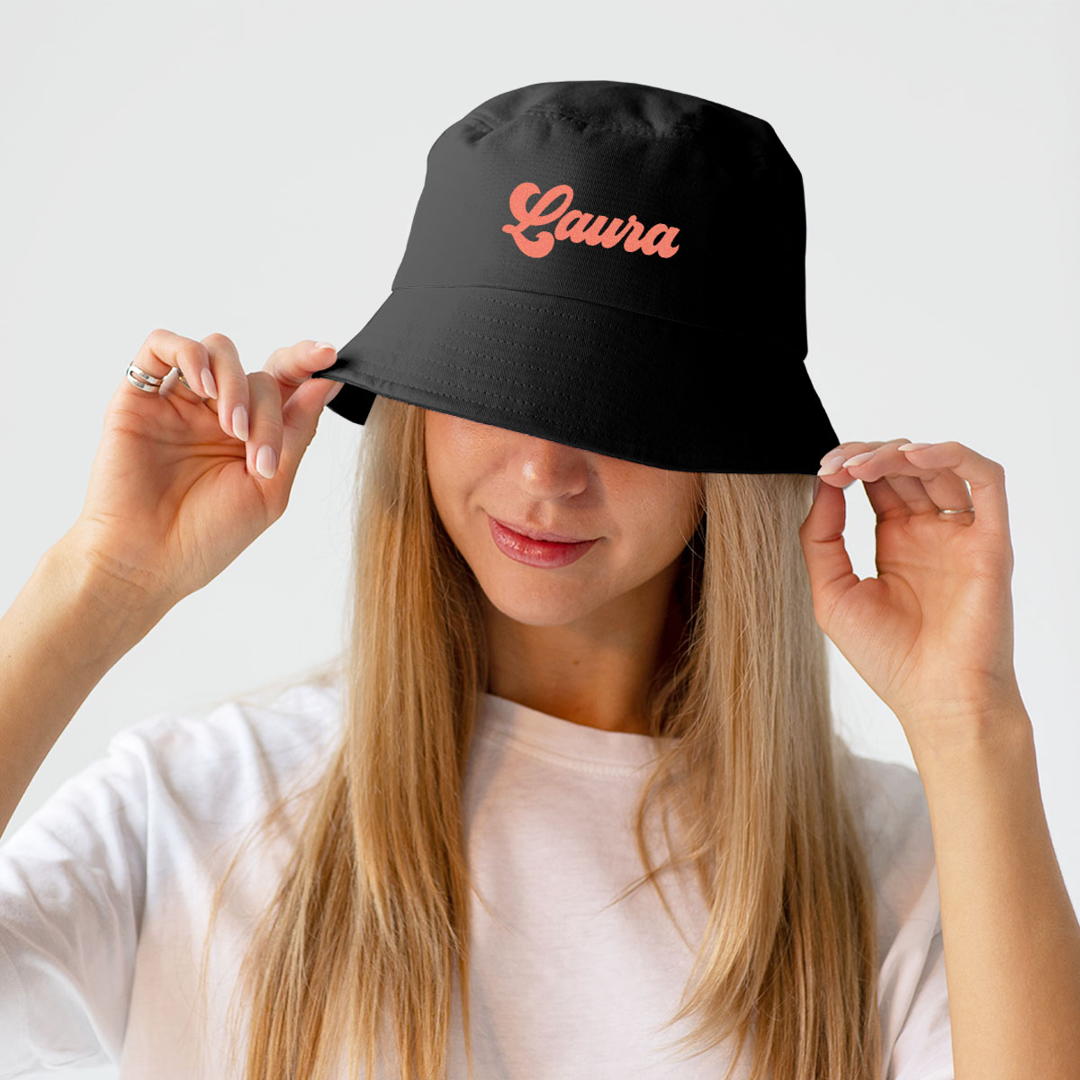 Personalisierbarer Bucket Hat mit Name, Geburtstagsgeschenk, Geschenke für Frauen, Geschenke für Freundin, Geschenk für Schwester, Geschenk für Mama, Witzige Geschenke, Kleine Geschenke, Geschenk, Geschenkidee
