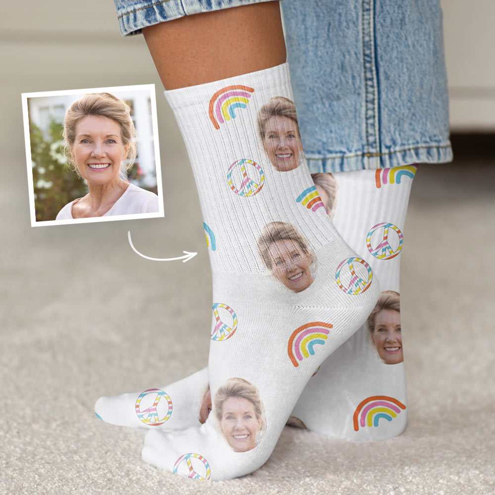 Personalisierbare Socken mit Gesicht und Hintergründen, Weihnachtsgeschenk, Fotogeschenk, Geburtstagsgeschenk, Geschenke für Frauen, Geschenke für Freundin, Geschenk für Schwester, Witzige Geschenke, Romantische Geschenke, Hochzeitsgeschenk, Geschenk, Ges