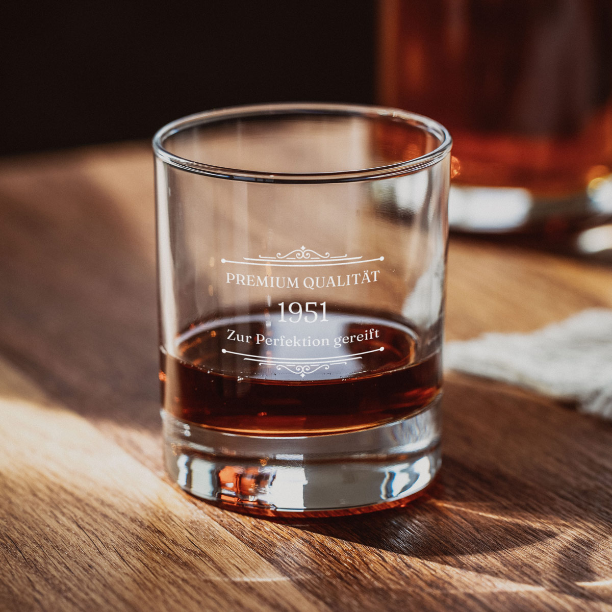 Personalisierbares Whisky Glas mit Jahreszahl, Geschenk für Männer, Geschenk für Freund, Geschenk für Bruder, Geschenk für Papa, Vatertagsgeschenk