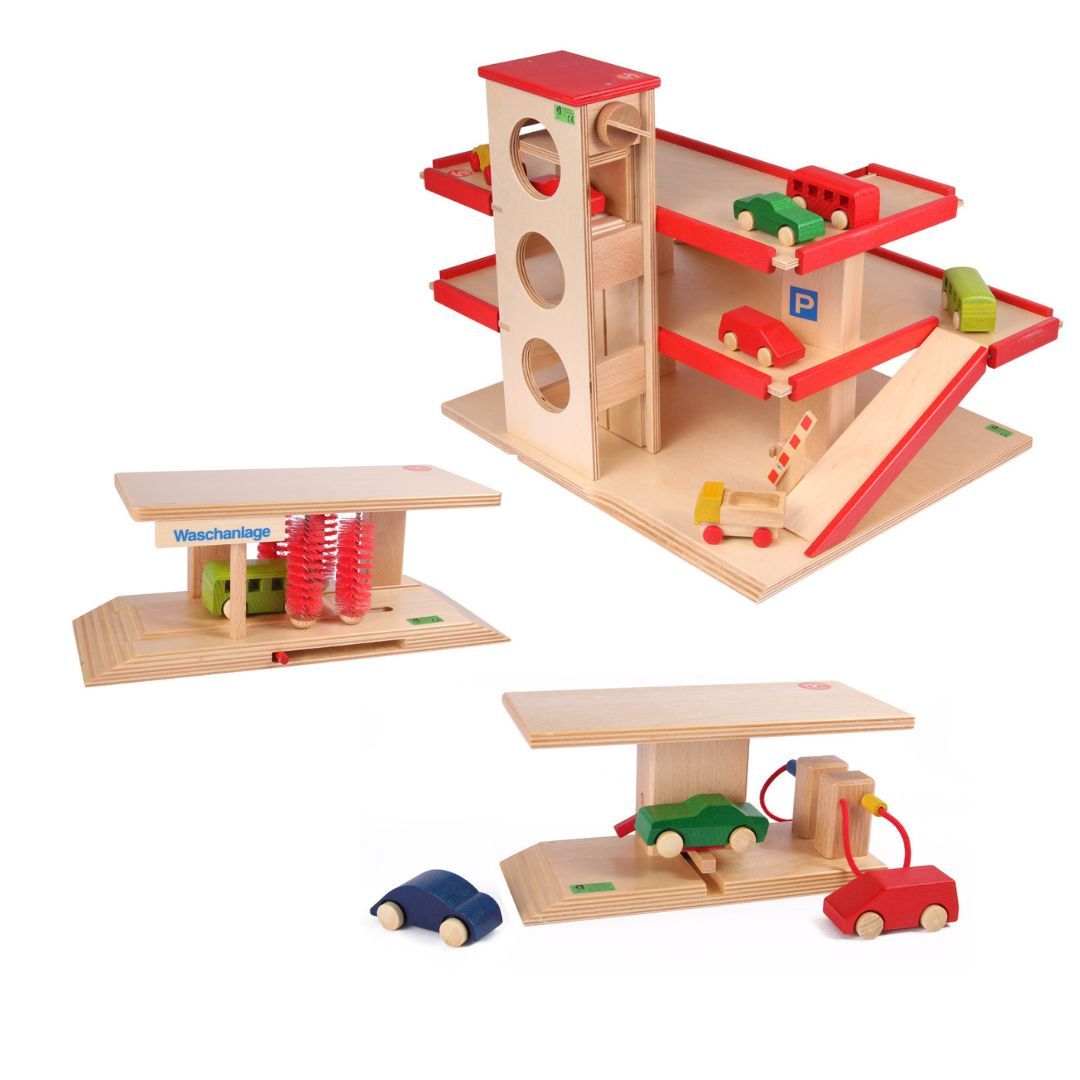 Set Parkhaus aus Holz, Tankstelle, Waschanlage, Beck Holzspielzeug.